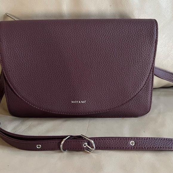 Matt and Nat Sofi Cross Body bag - Picture 2 of 3